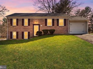 11200 Trippon Ct, North Potomac, MD 20878