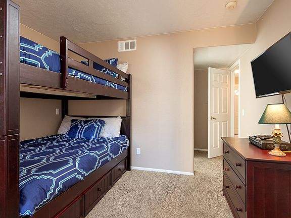 3rd image of 43096 Deer Run Ct