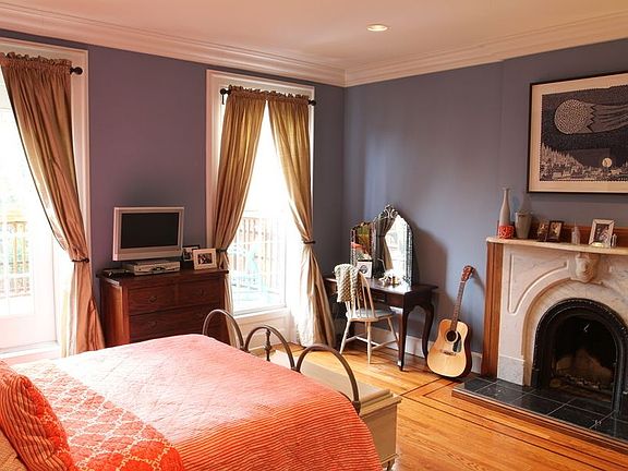 4th image of 122 Amity St #2