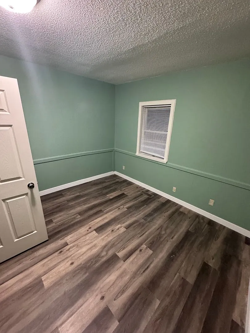 310 West Lexington Avenue — Photo 4