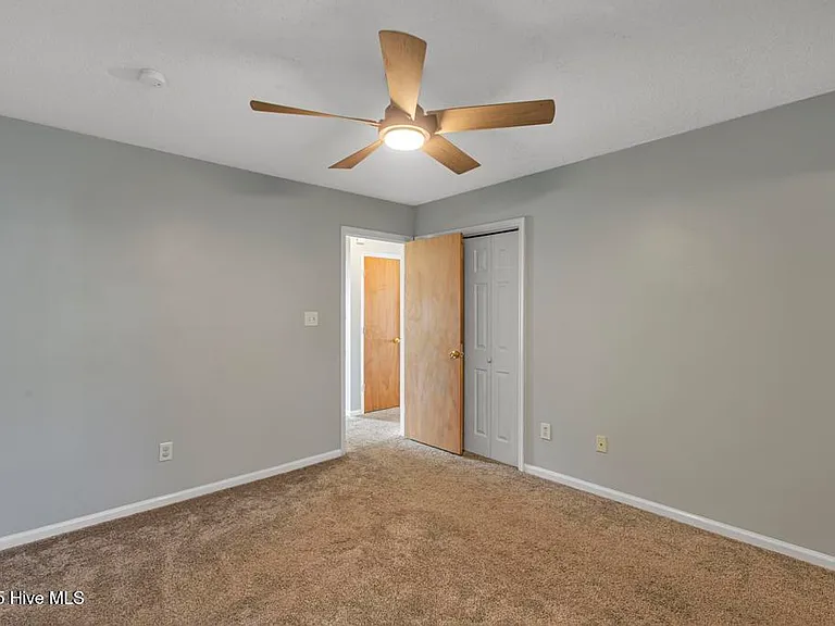 1081 W Pueblo Dr — Photo 16