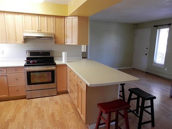4th image of 2469 Aster Dr