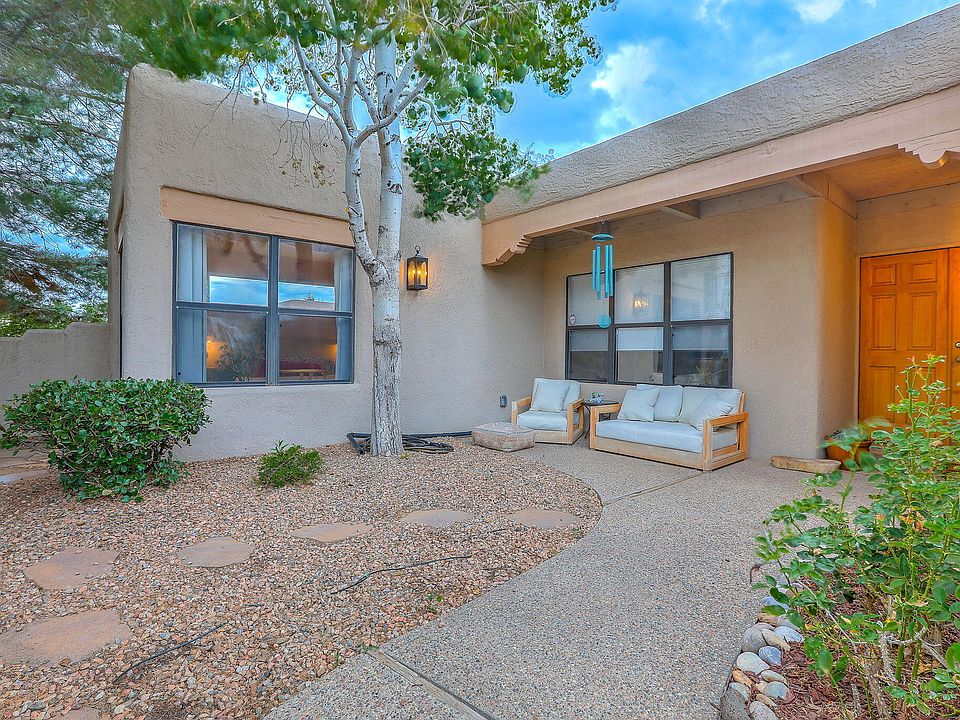 1st image of 2771 Wolfberry Pl NE