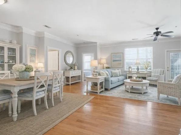 1533 Cambridge Lakes Dr #203D, Mount Pleasant, SC 29464