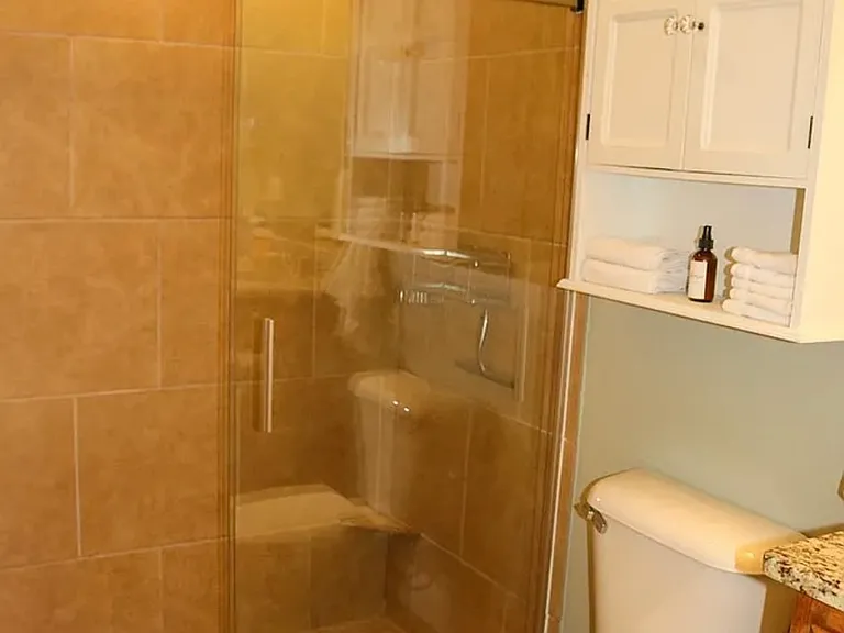 1835 Dillon Wood Dr — Photo 17