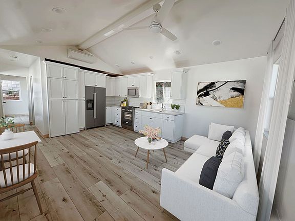 2nd image of 2425 Sarbonne Dr #2