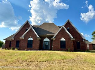 4651 Alden Lake Dr E, Horn Lake, MS 38637