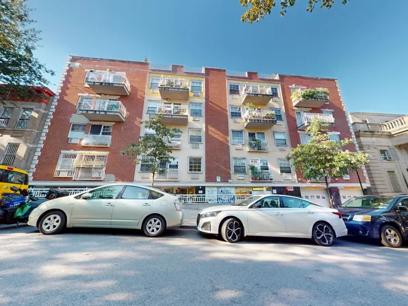 420 42nd Street image 4 of 22