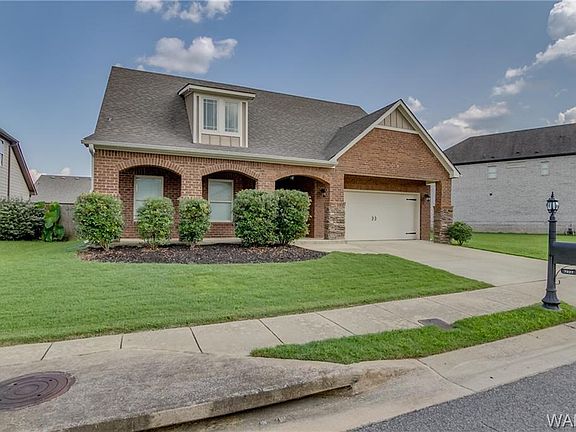 3rd image of 7227 Garden Wood Ct