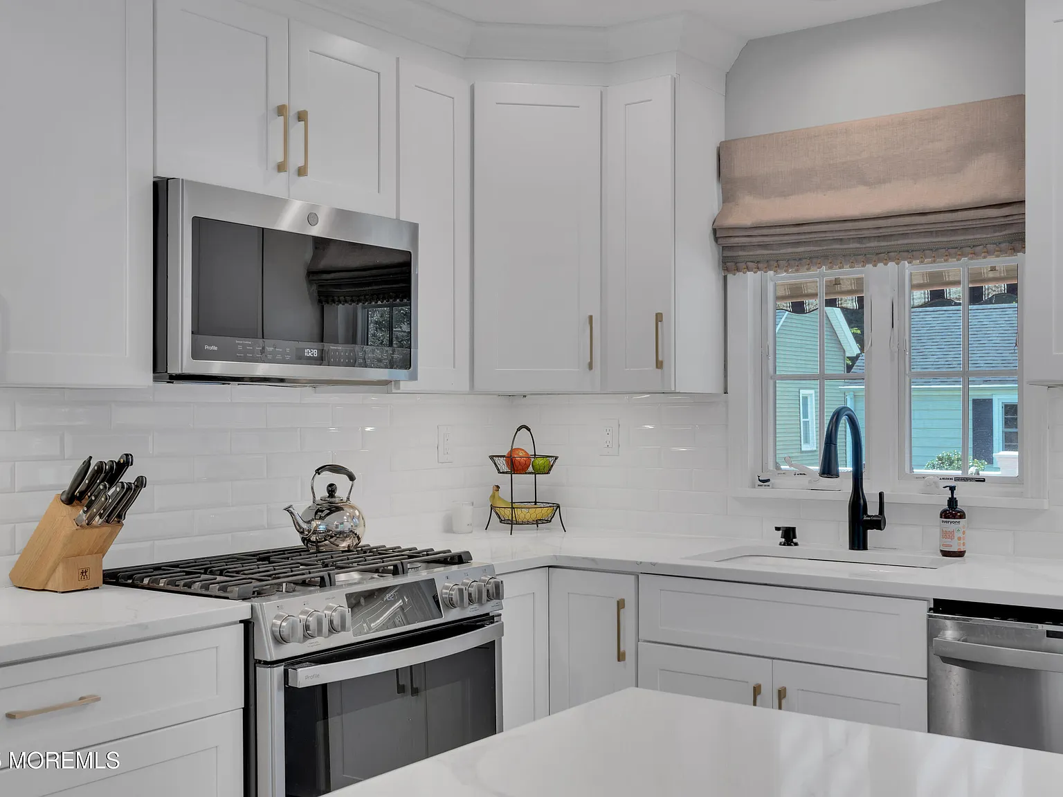 4 bed, 2144 sqft, $8,500 — Photo 3