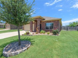 5125 Crystal Lake Ave, Krum, TX 76249