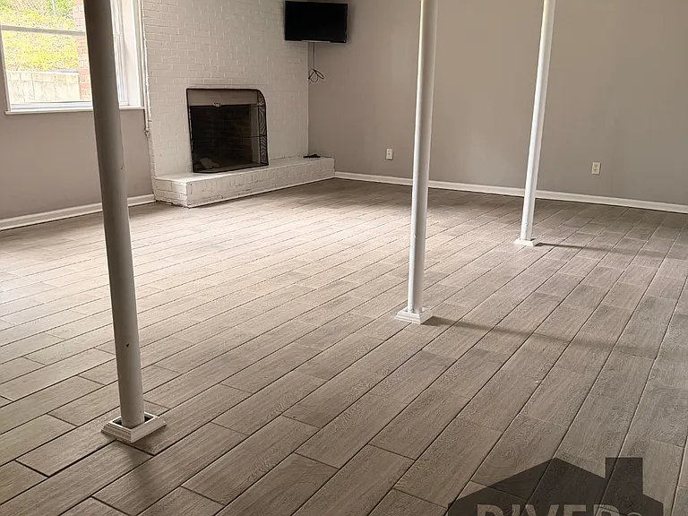 721 W Lelia St — Photo 14