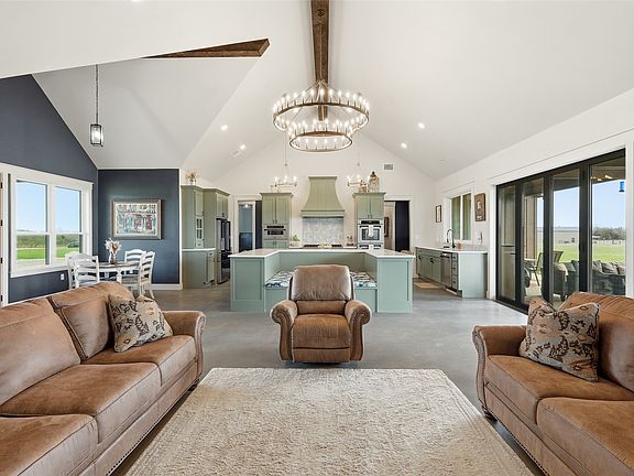 3rd image of 3988 Lake Valley Rd