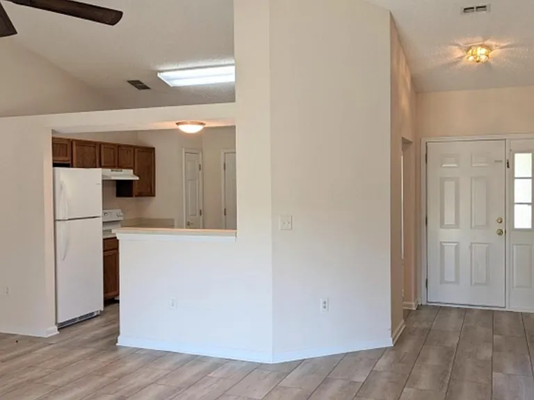78 Belvedere Ln — Photo 6