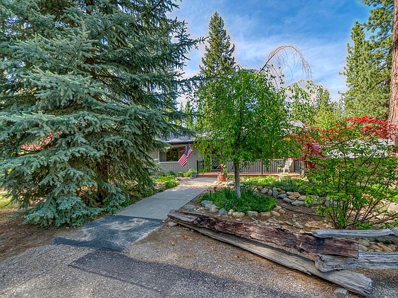 5th image of 101 Evergreen Cir