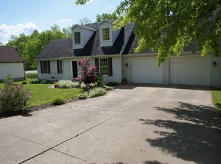 574 Cora Ln, Jackson, OH 45640