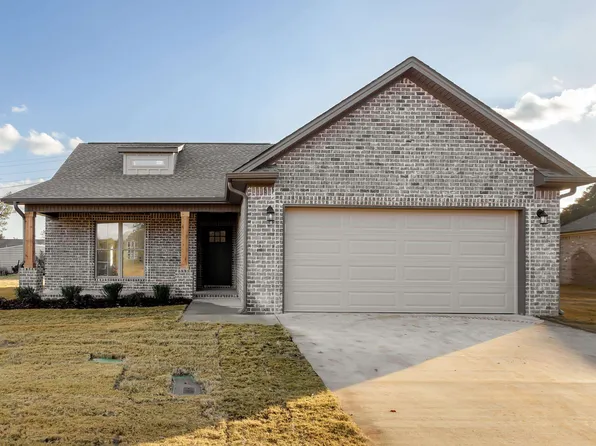 335 Knight Dr, Tuscumbia, AL 35674