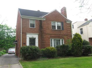 17925 Scottsdale Blvd, Shaker Heights, OH