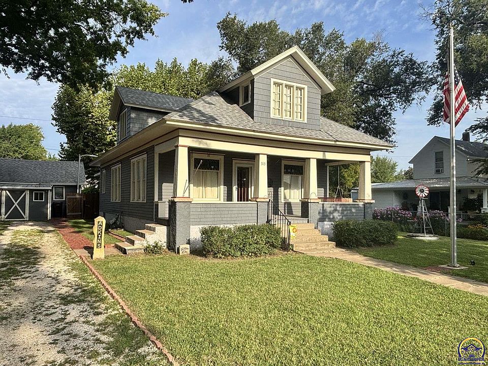 1st image of 313 Cherry St