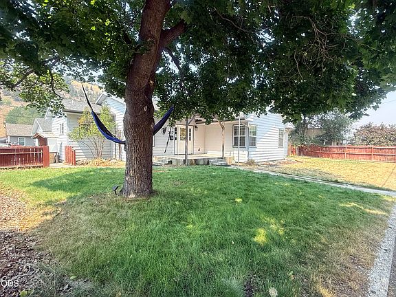 2nd image of 317 S Canyon Blvd