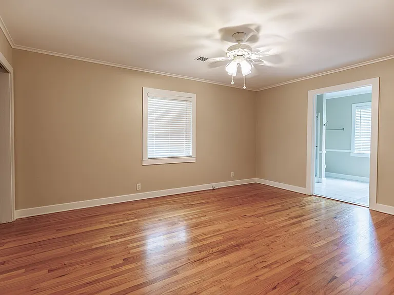 208 Pinecrest Ln — Photo 12