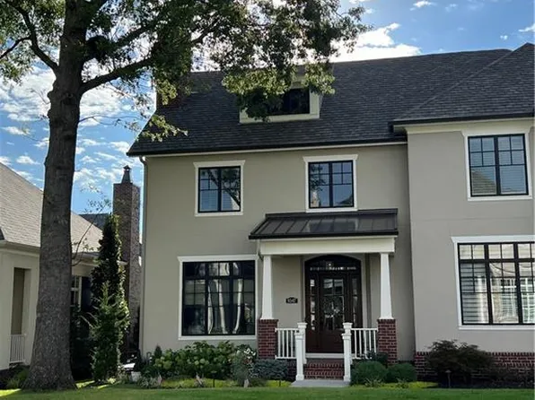 9347 Cedar Reserve Dr, Prairie Village, KS 66207