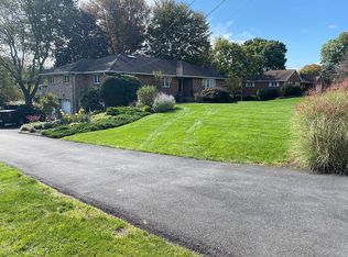 87 Old Ln, Towaco, NJ 07082