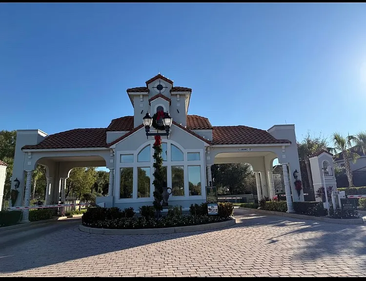8228 Tivoli Dr — Photo 29