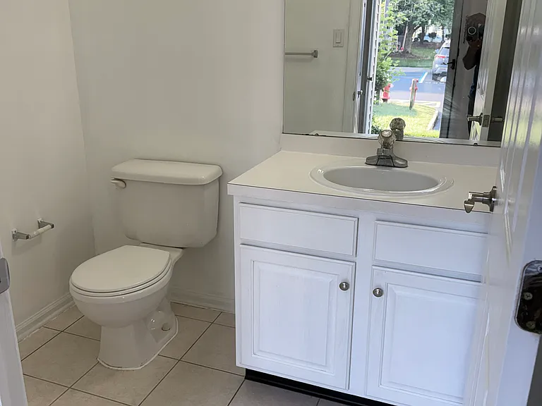 1209 Blossom Cir — Photo 6