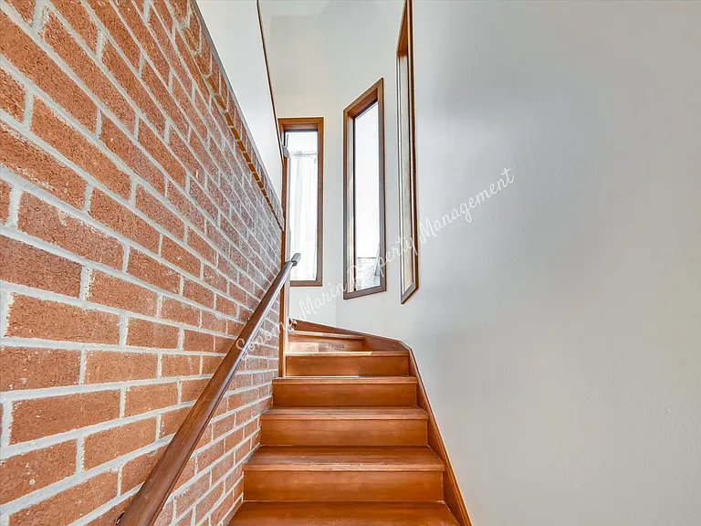 81 Elm Ave — Photo 37