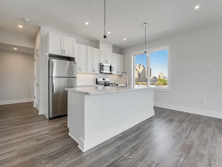 658 Grand St #303 — Photo 1