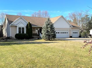 9740 Gast Rd, Bridgman, MI 49106