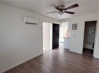 9395 Mission Blvd APT D, Riverside, CA 92509