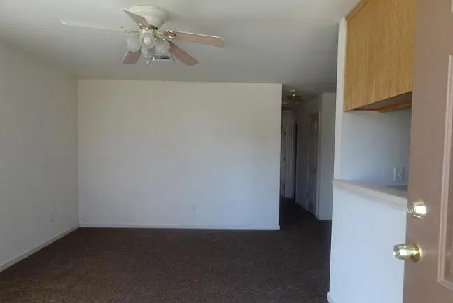 2 bed, 880 sqft, $1,845 — Photo 2