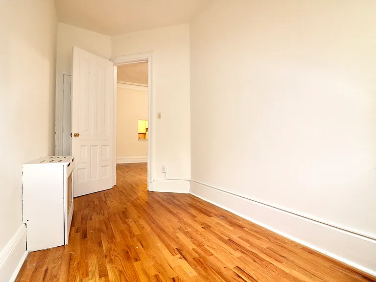 17 W 73rd St #2R — Photo 12