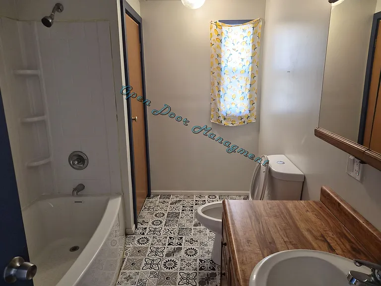 201 Hobson Ave #40 — Photo 5