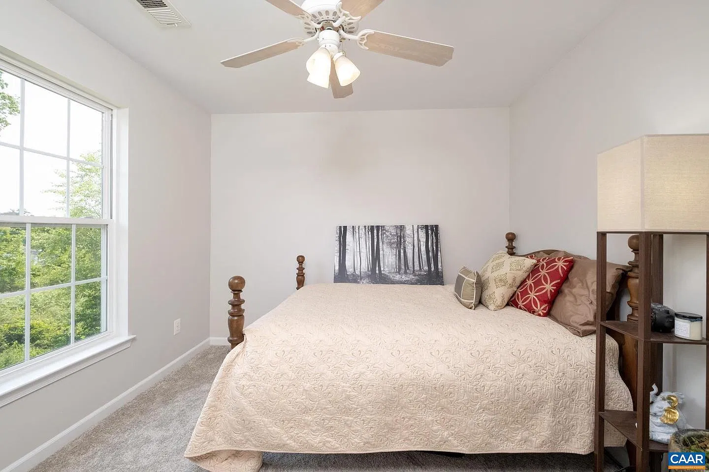 4 bed, 2014 sqft, $2,800 — Photo 2