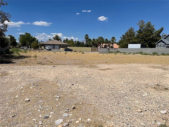 2nd image of La Madre & Durango Way