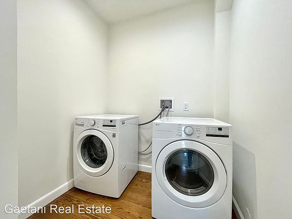 5th image of 3830 Divisadero St APT 304