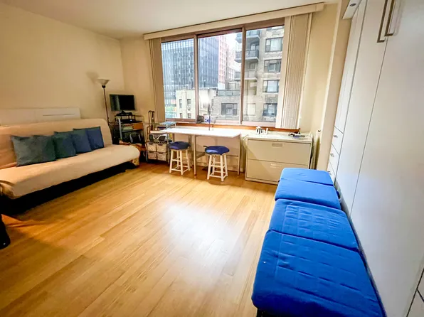 235 East 40th Street 4J image 3 of 16
