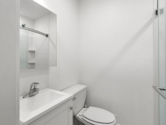 5th image of 621 E 8th St #1-G