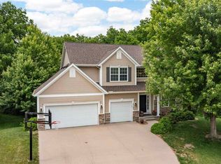 2106 Glen Oaks Knl, Coralville, IA 52241