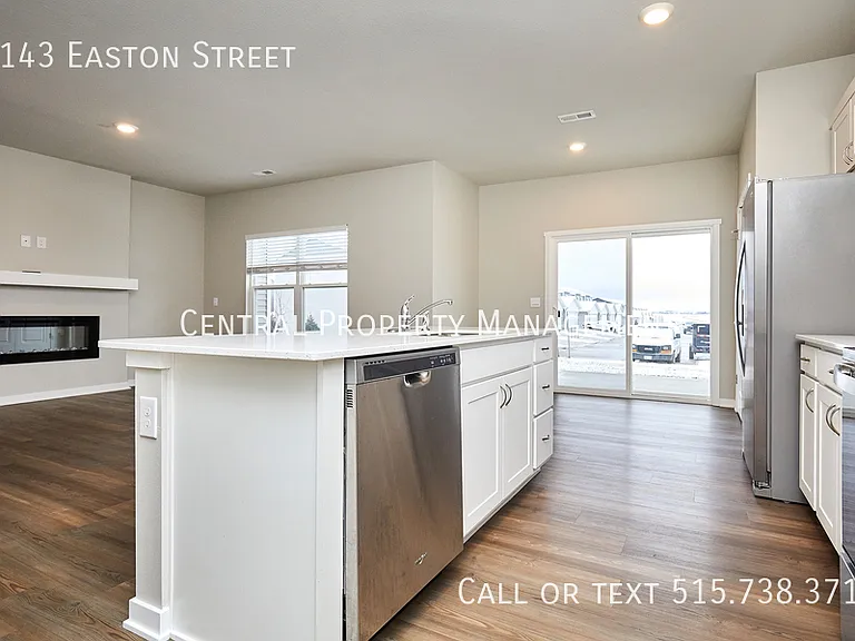 4143 Easton St — Photo 11