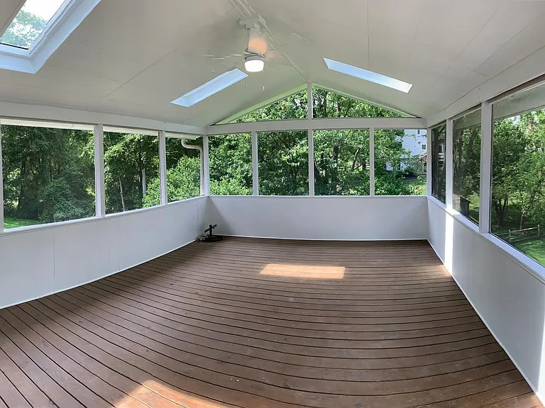 1614 Charnita Ct — Photo 14