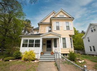 251 Sargeant St, Holyoke, MA 01040