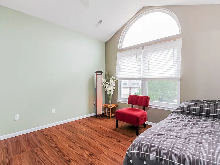 1723 Coburn Ct — Photo 14