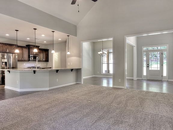 5th image of 13 Boulder Lake Dr NE