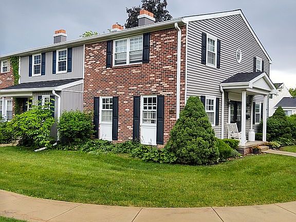 2nd image of 19602 Aqueduct Ct