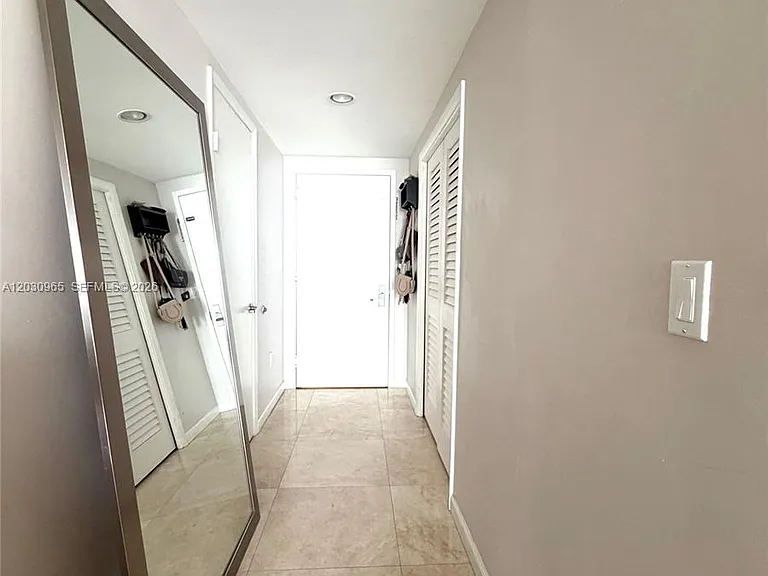475 Brickell Ave — Photo 6