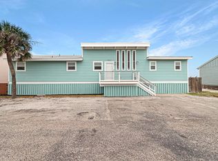 1832 Bay Shore Dr, Rockport, TX 78382